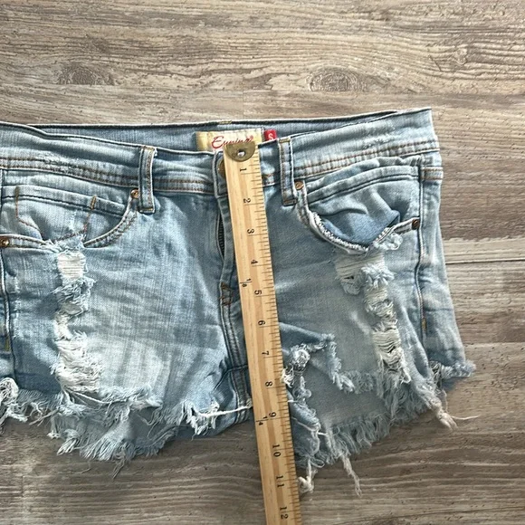 Eunina  shorts size small - Picture 3 of 7